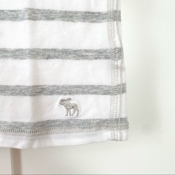Women’s Abercrombie & Fitch Top in Medium - Picture 4 of 4